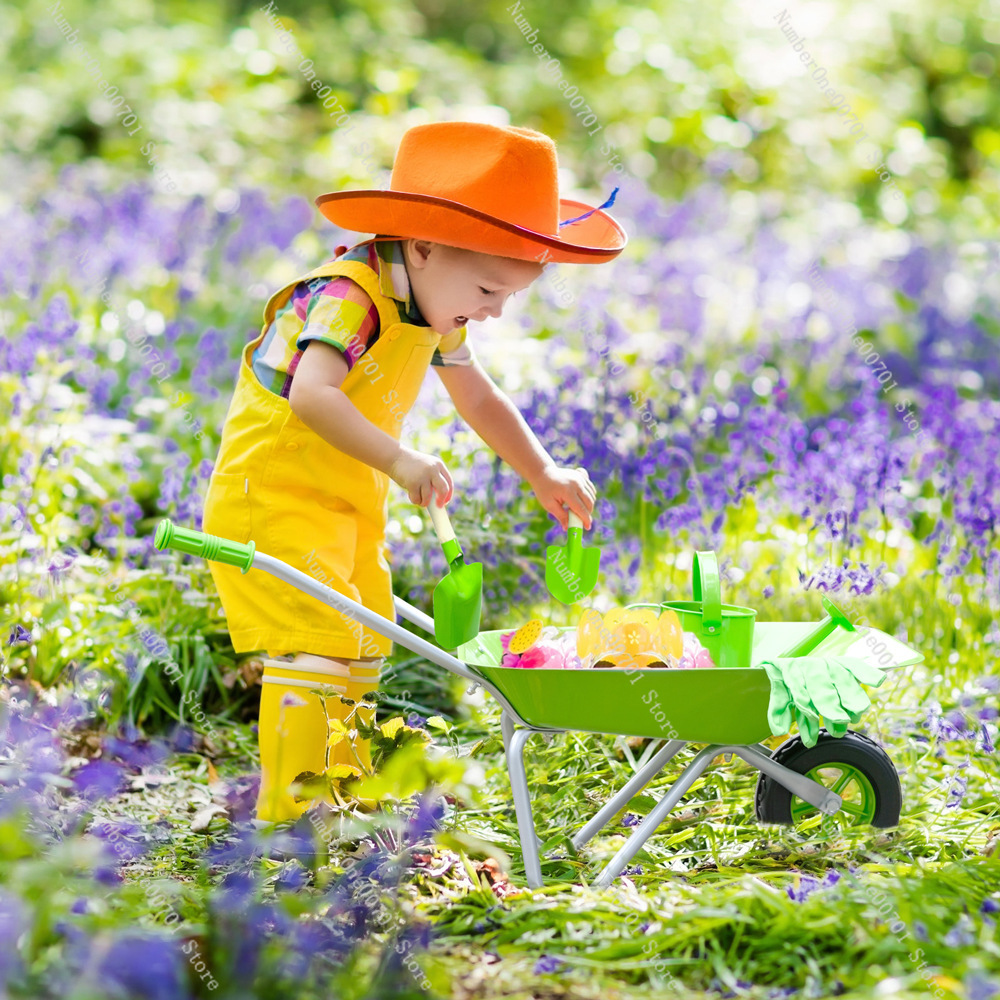 عربة يدوية خضراء للأطفال للعب  - مراجعة Kids Outdoor Activities وسعره