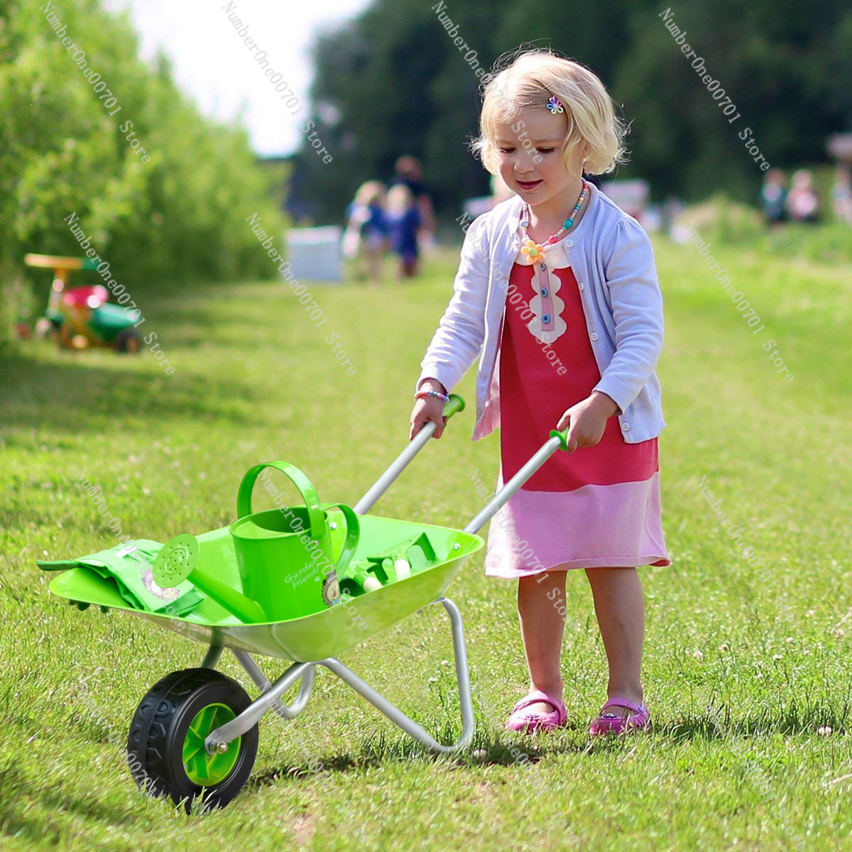 عربة يدوية خضراء للأطفال للعب  - مراجعة Kids Outdoor Activities وسعره